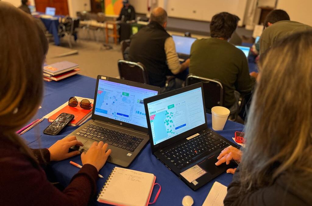 Capacitan a regantes de cítricos en el uso de información satelital para mejorar el riego del cultivo